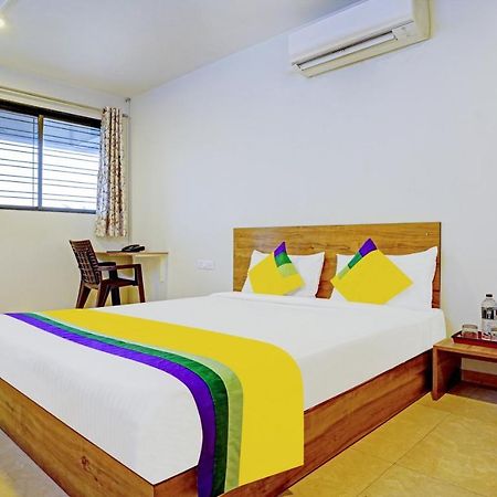 Itsy Hotels Oasis Pride Нашик Екстериор снимка