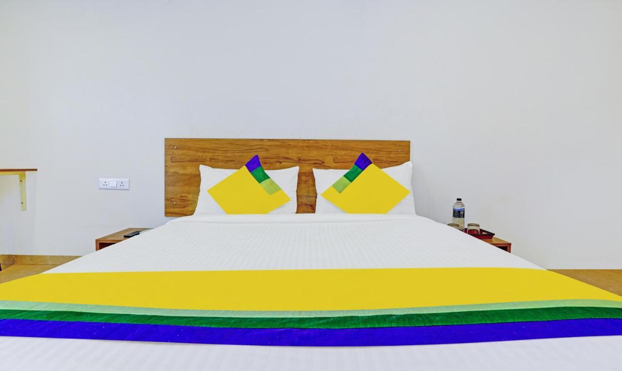 Itsy Hotels Oasis Pride Нашик Екстериор снимка