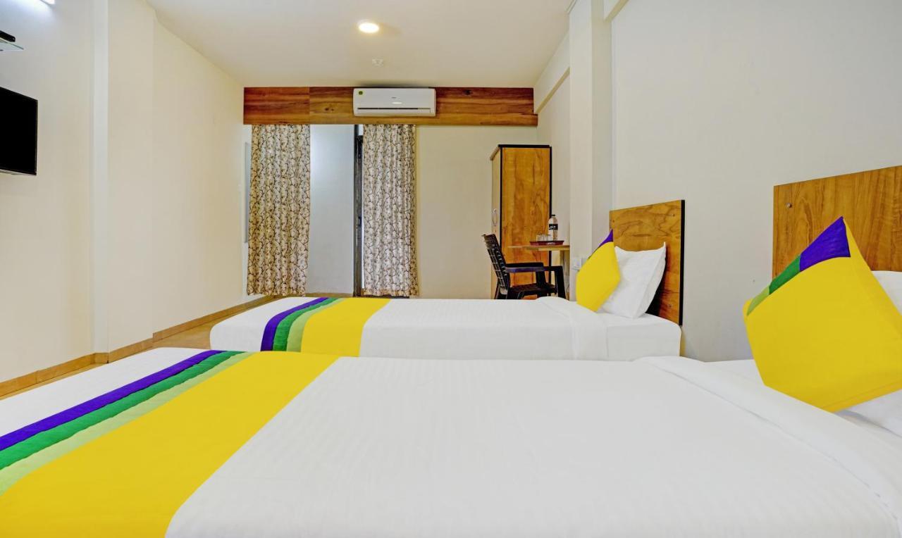 Itsy Hotels Oasis Pride Нашик Екстериор снимка